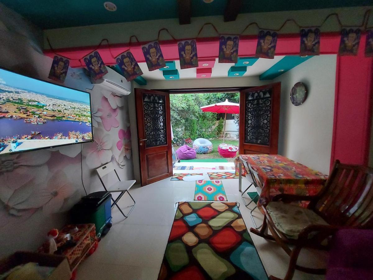 Lovely At Mamora Beach: Beachfront Garden Oasis Apartment